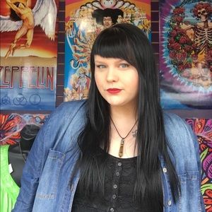 Meet your Posher, Lynsey